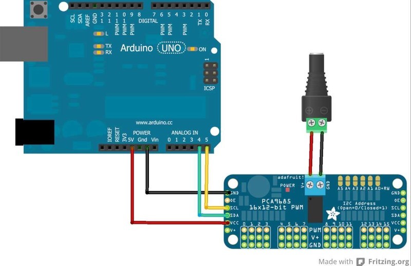 Arduino 与 PCA9685 的 I2C 接线示意图